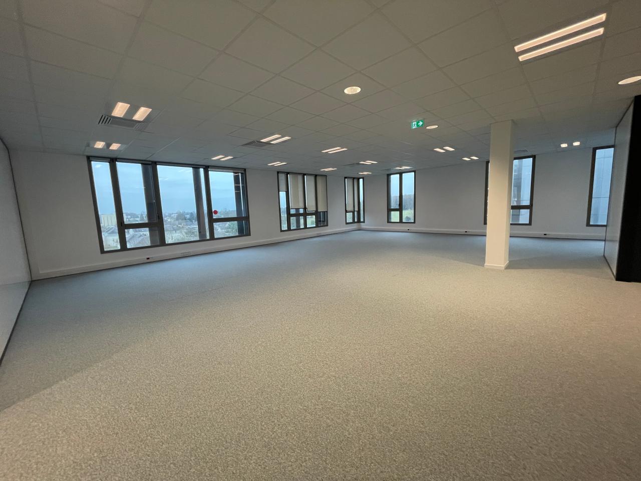 Bureau Cesson-Sévigné 362m² Location bureau Cesson-Sévigné Ille-et-Vilaine OLBUR2428288 9